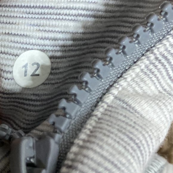 Lululemon Define Jacket Gray Striped Full Zip Mock Neck - Picture 12 of 12